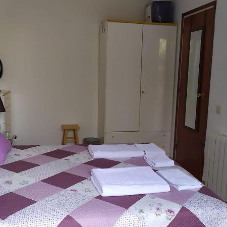 Magnolia, Habitacion Matrimonial Con Bano Uso Privado, En Casa Compartida Apartment Palafrugell Luaran gambar
