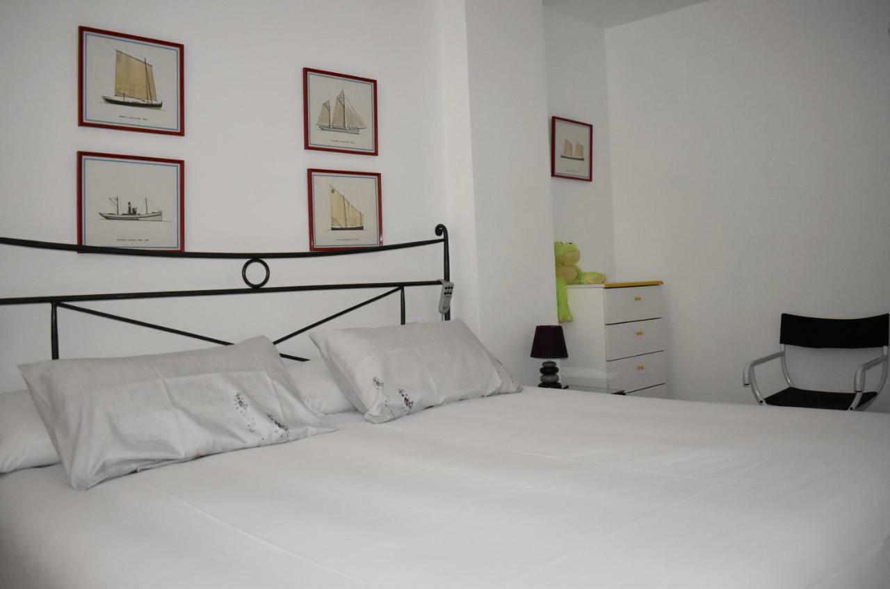 Magnolia, Habitacion Matrimonial Con Bano Uso Privado, En Casa Compartida Apartment Palafrugell Luaran gambar